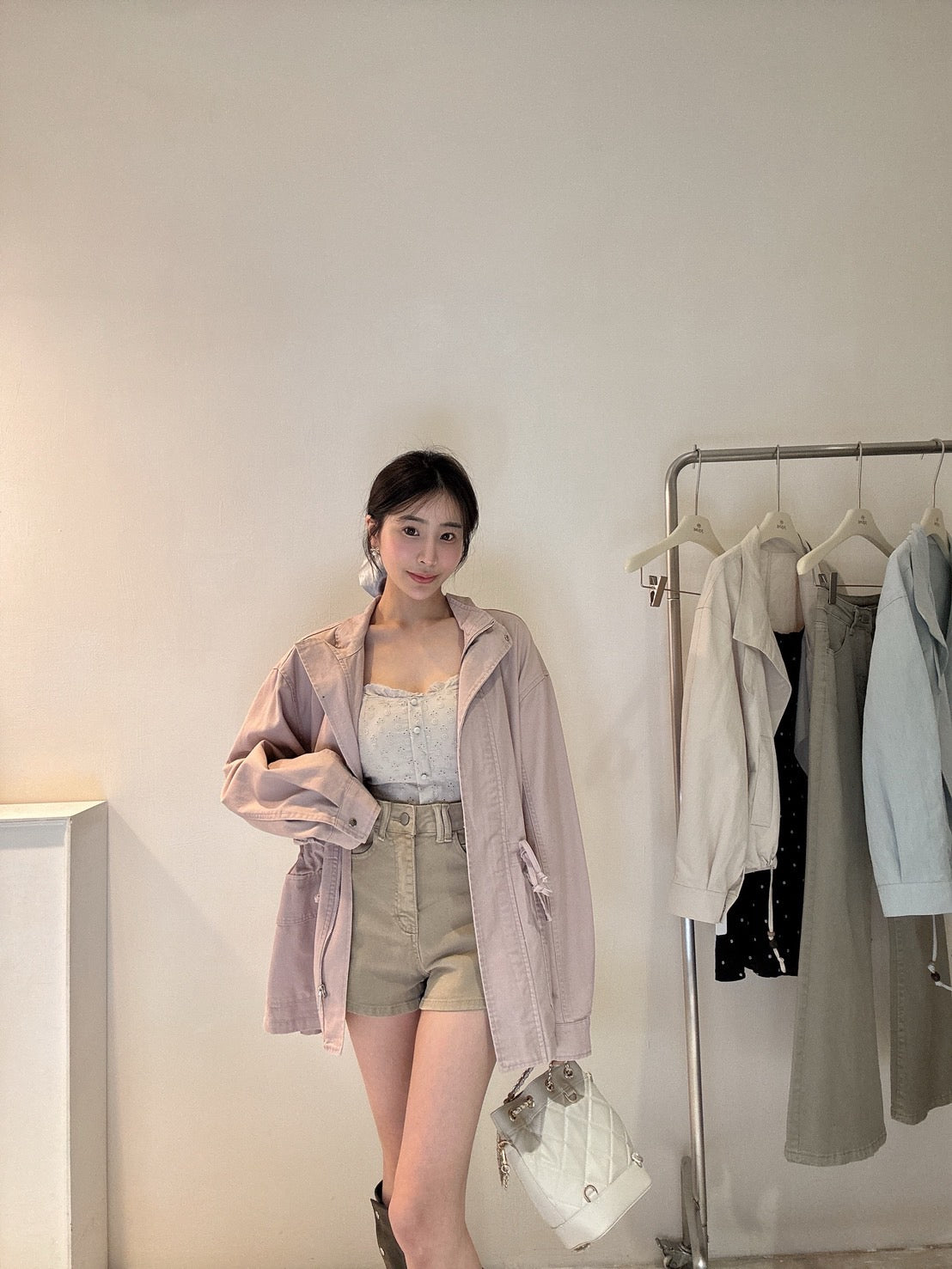 卡其色彈力短褲