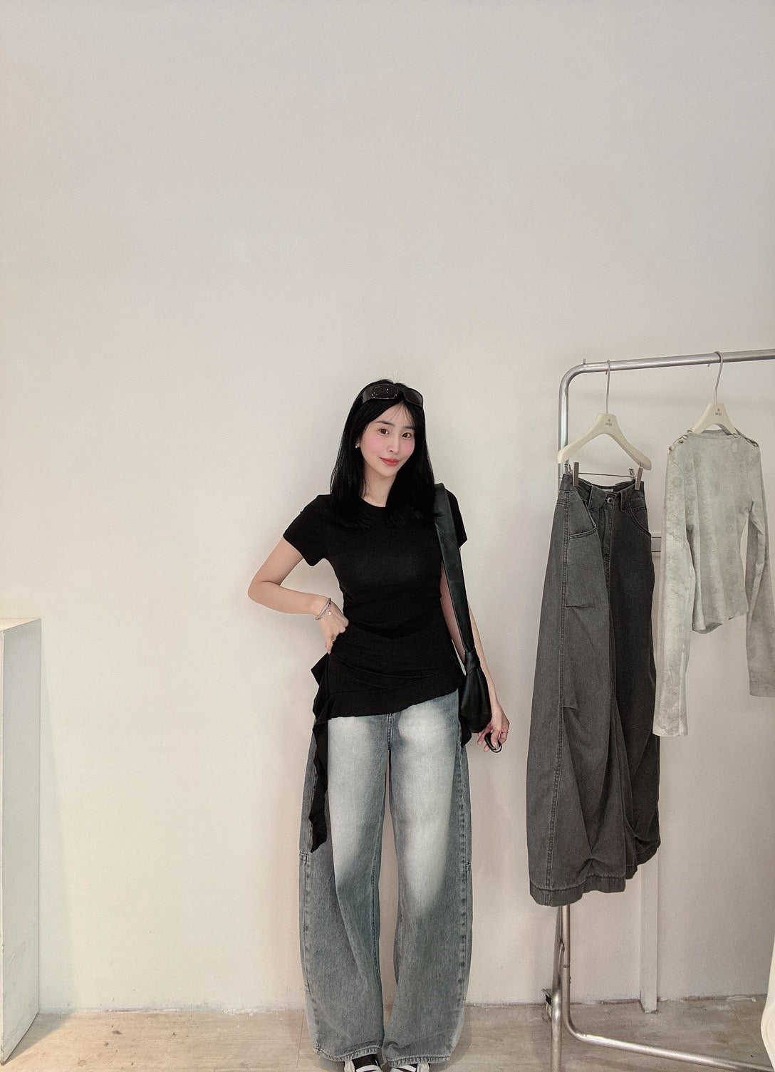 波浪滾邊彈力上衣