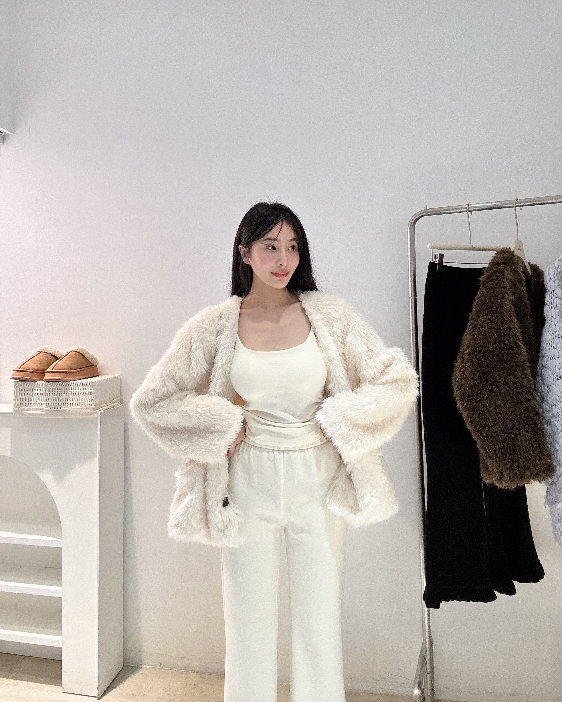 荷葉刷絨喇叭褲