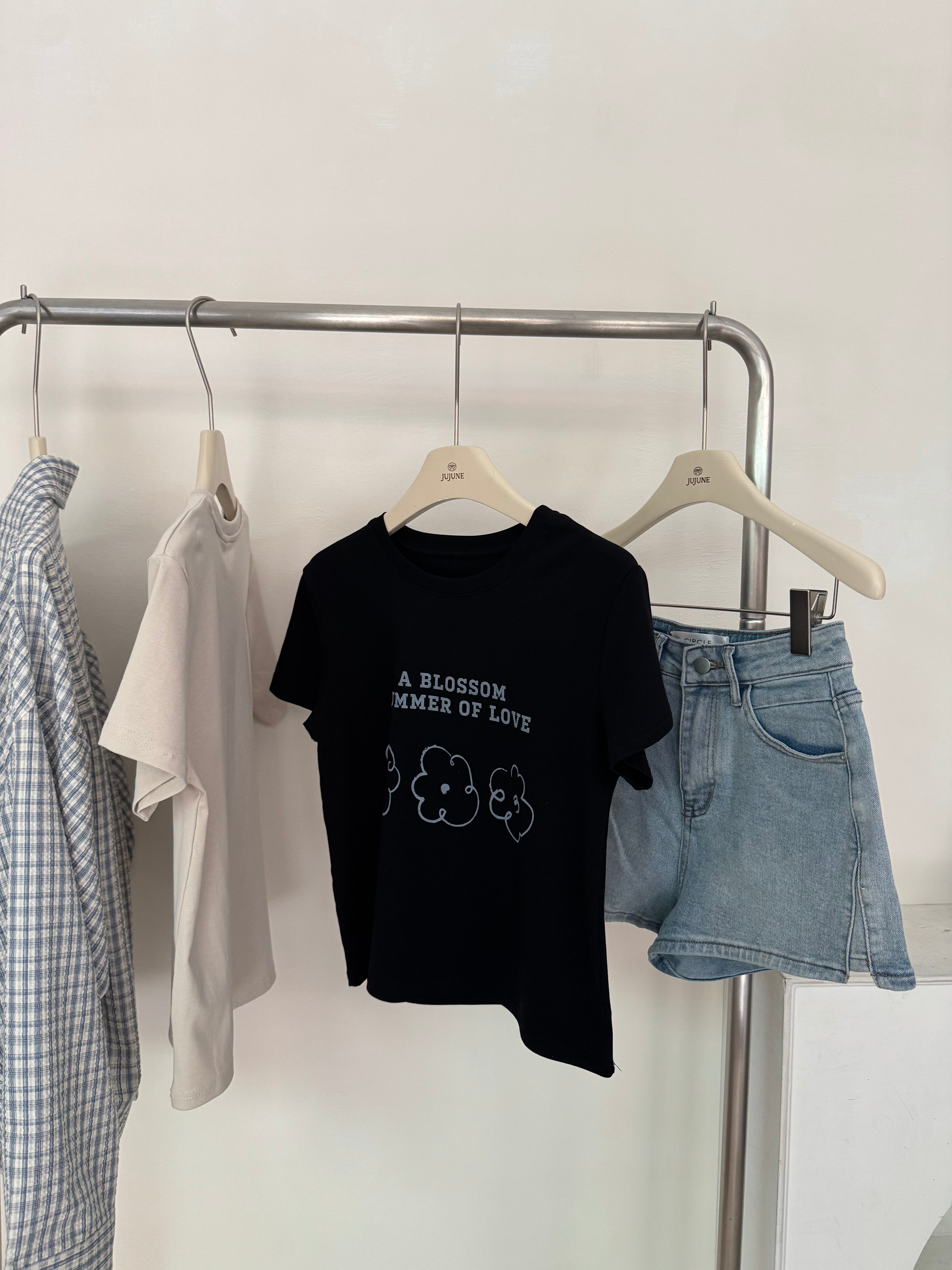 手繪小花涼感tee