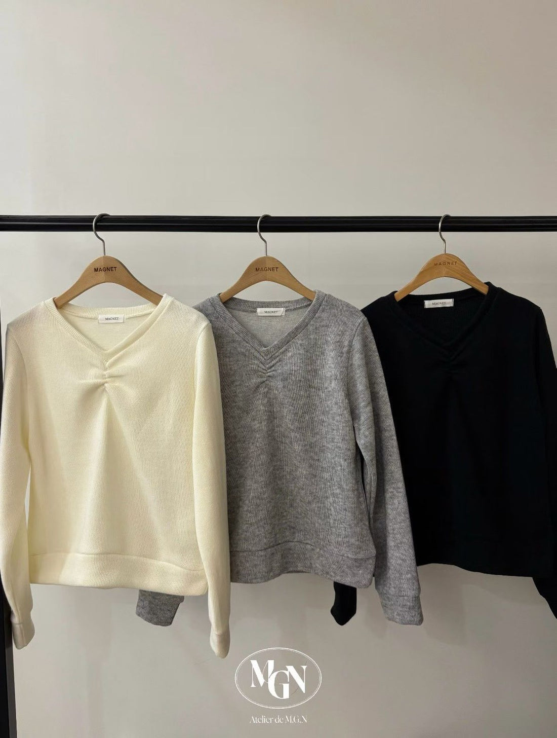 抓皺造型柔軟上衣