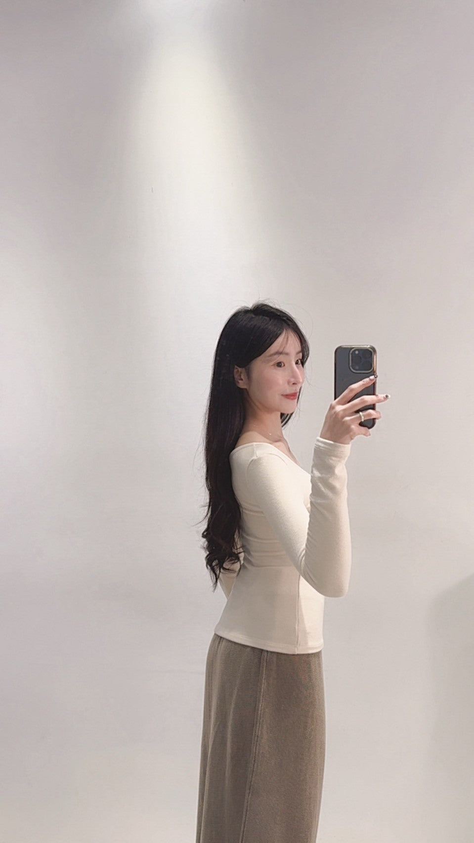 自帶胸墊顯瘦薄絨上衣