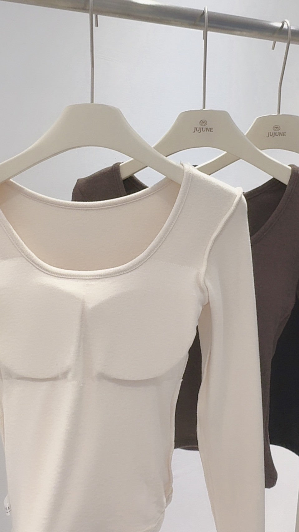 自帶胸墊顯瘦薄絨上衣