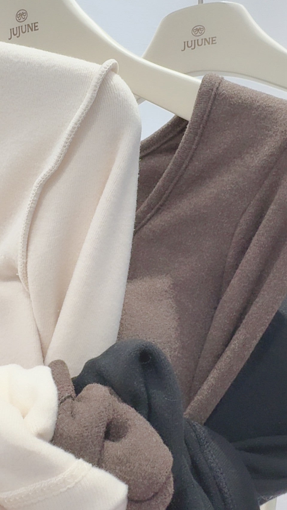 自帶胸墊顯瘦薄絨上衣