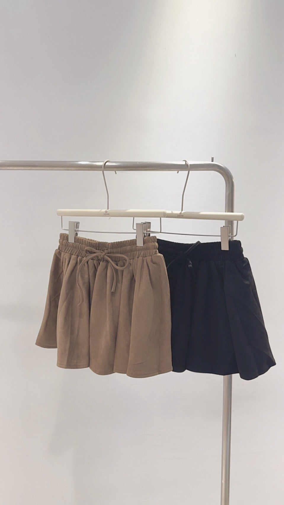 長腿視覺麂皮褲裙