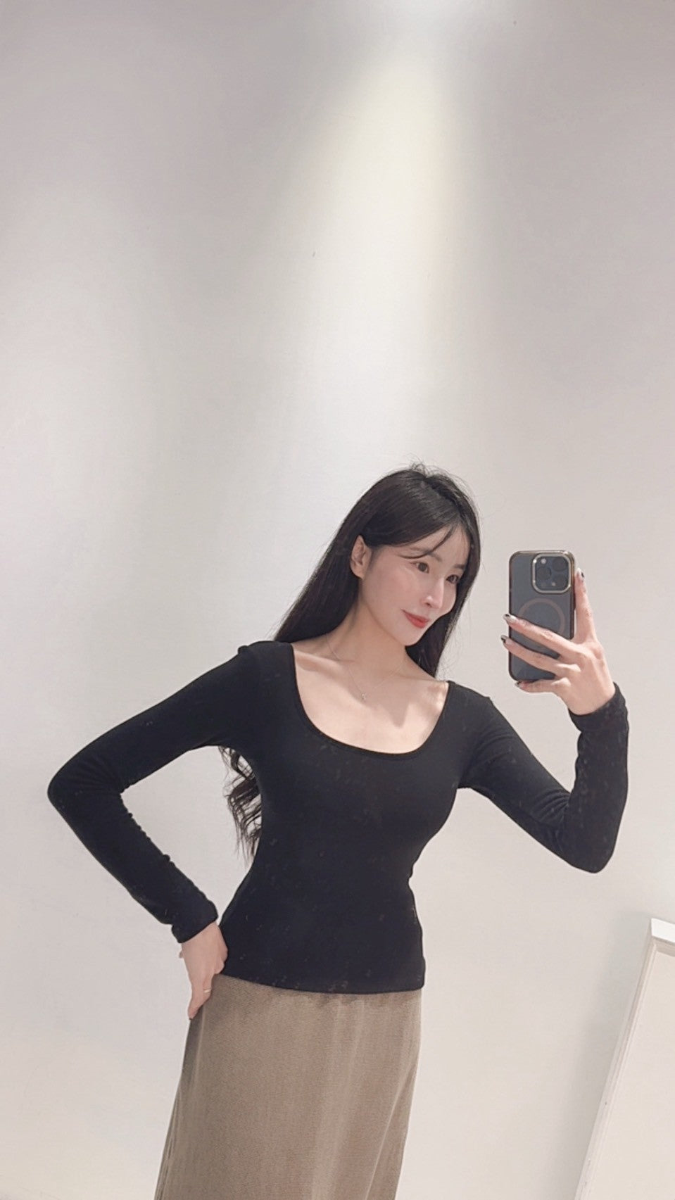 自帶胸墊顯瘦薄絨上衣