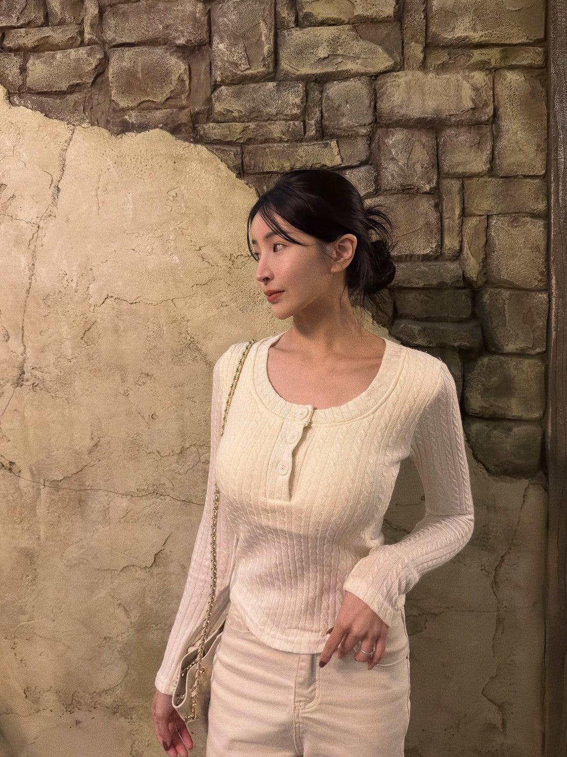 麻花圓領胸墊上衣