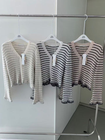 D05.花邊袖條紋針織