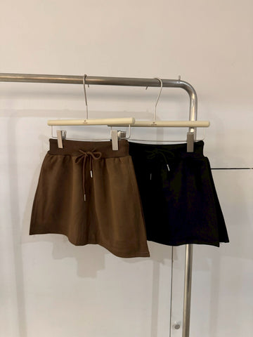 剪片造型麂皮褲裙