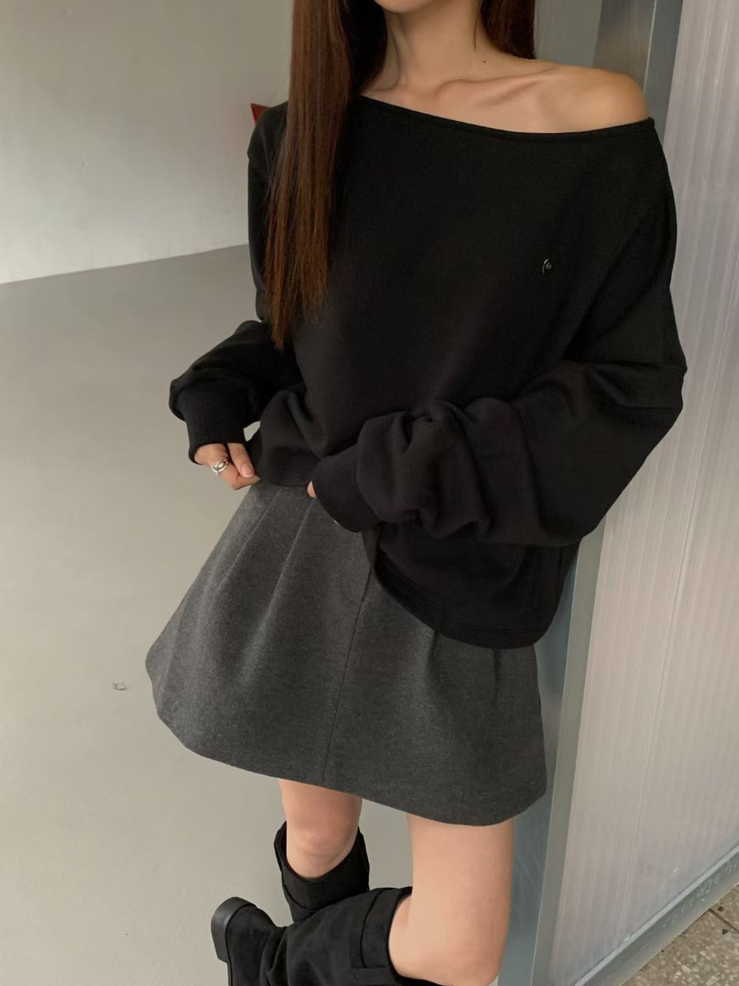 A12 寬領口質感衛衣