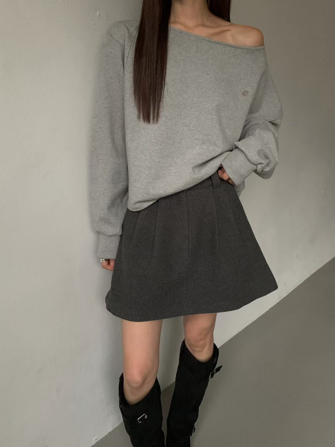 A12 寬領口質感衛衣