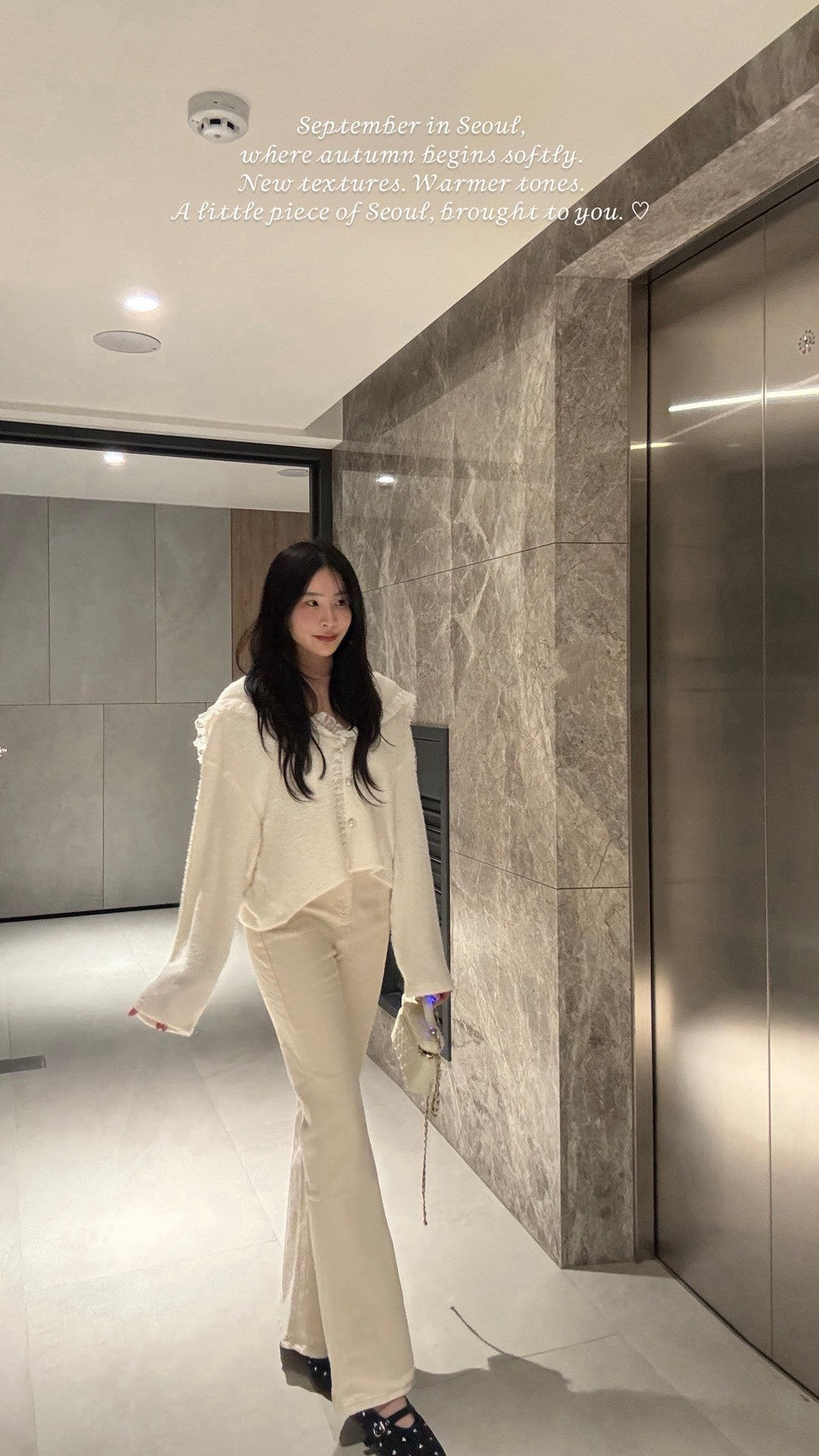 奶油白高腰彈力長腿喇叭褲