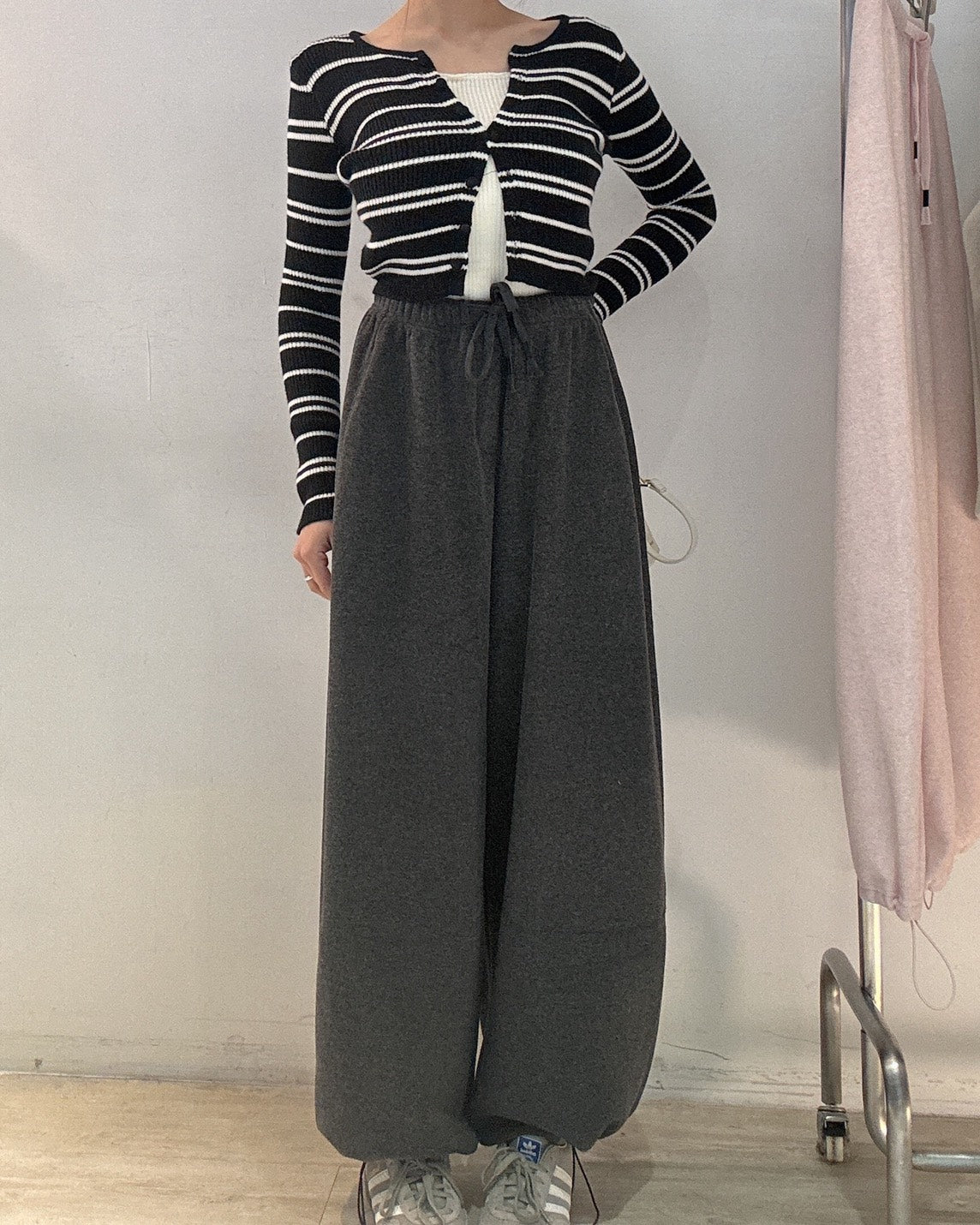 羊絨刷毛抽繩寬褲