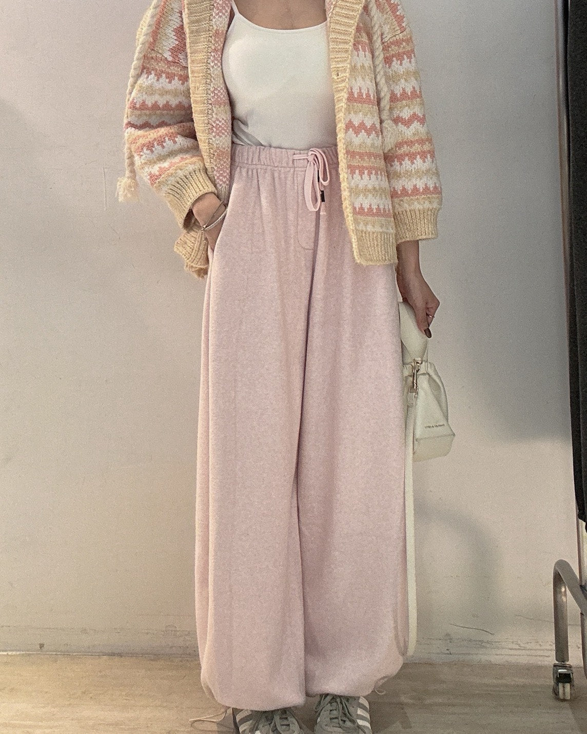 羊絨刷毛抽繩寬褲