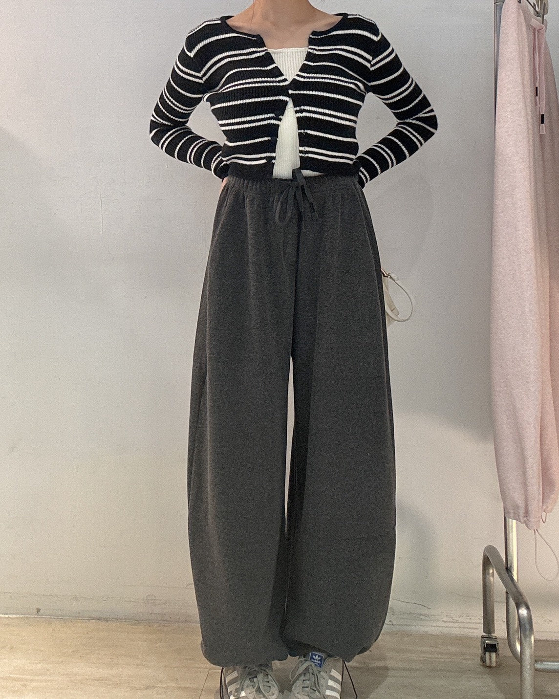 羊絨刷毛抽繩寬褲