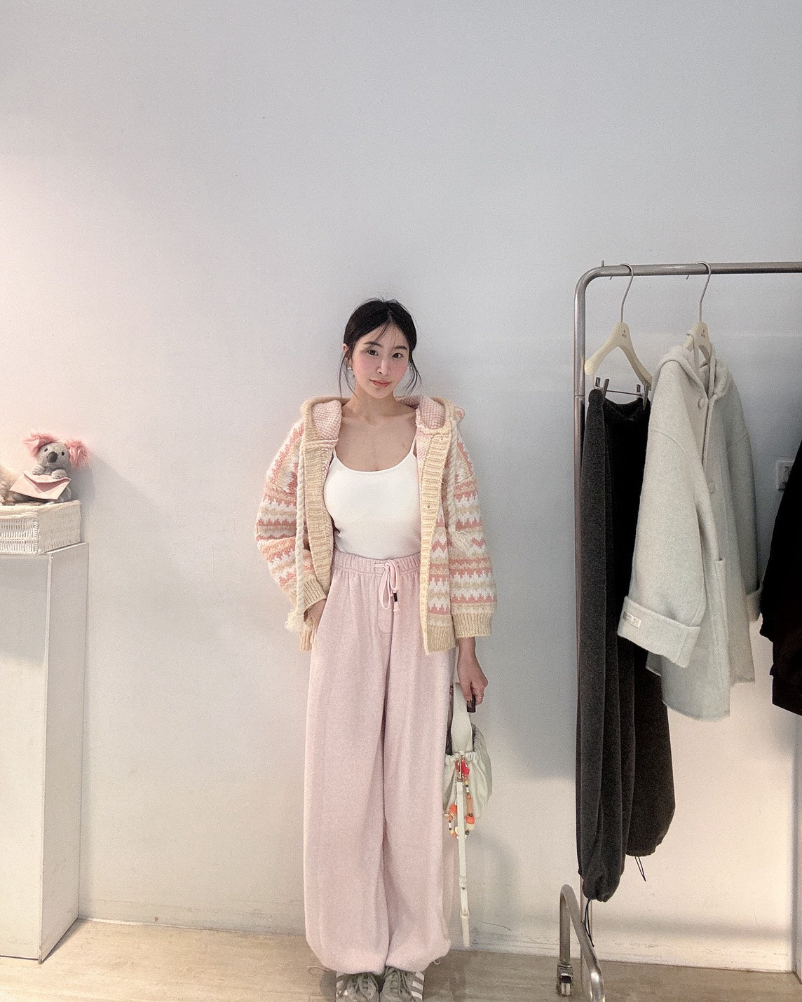 羊絨刷毛抽繩寬褲