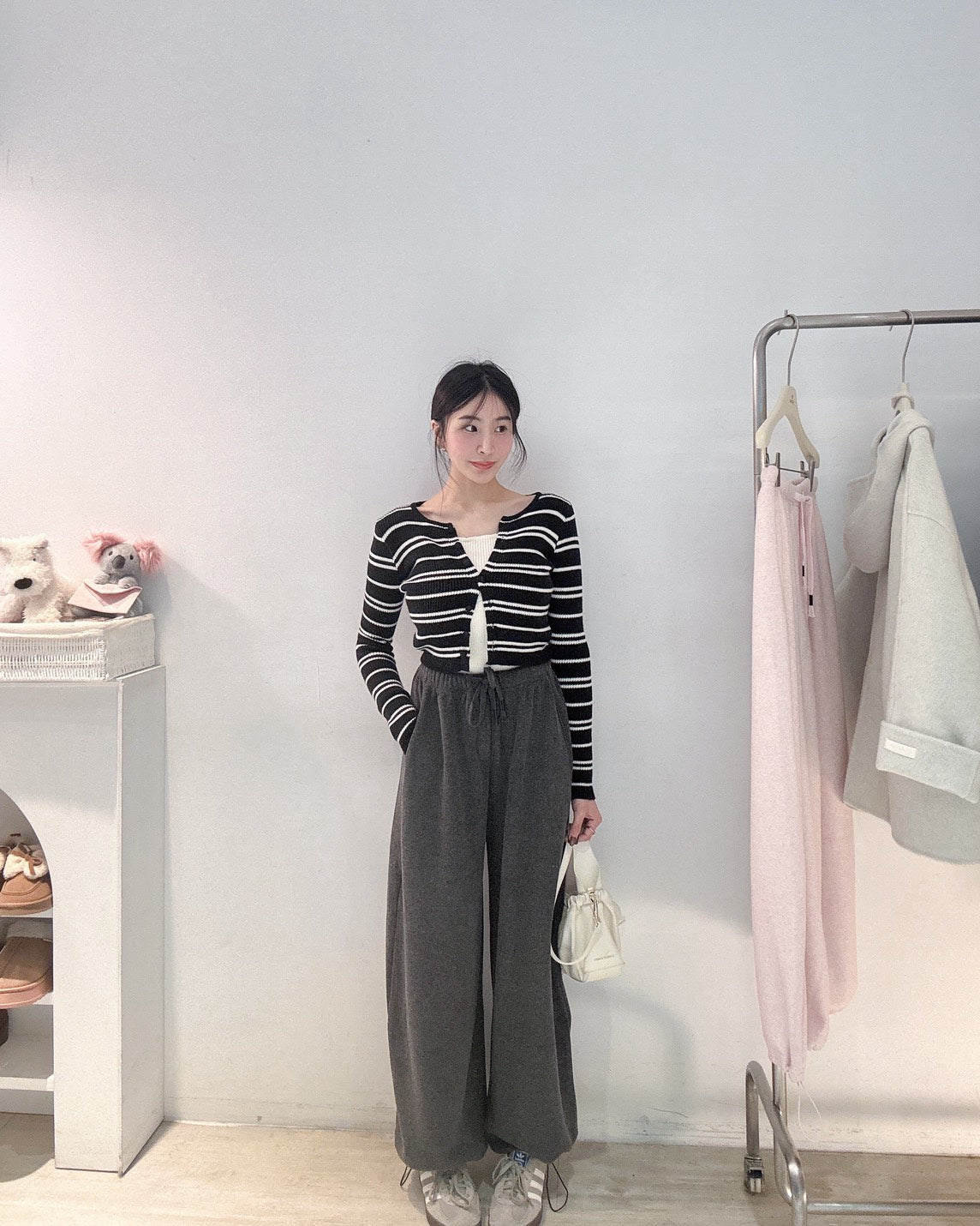 羊絨刷毛抽繩寬褲