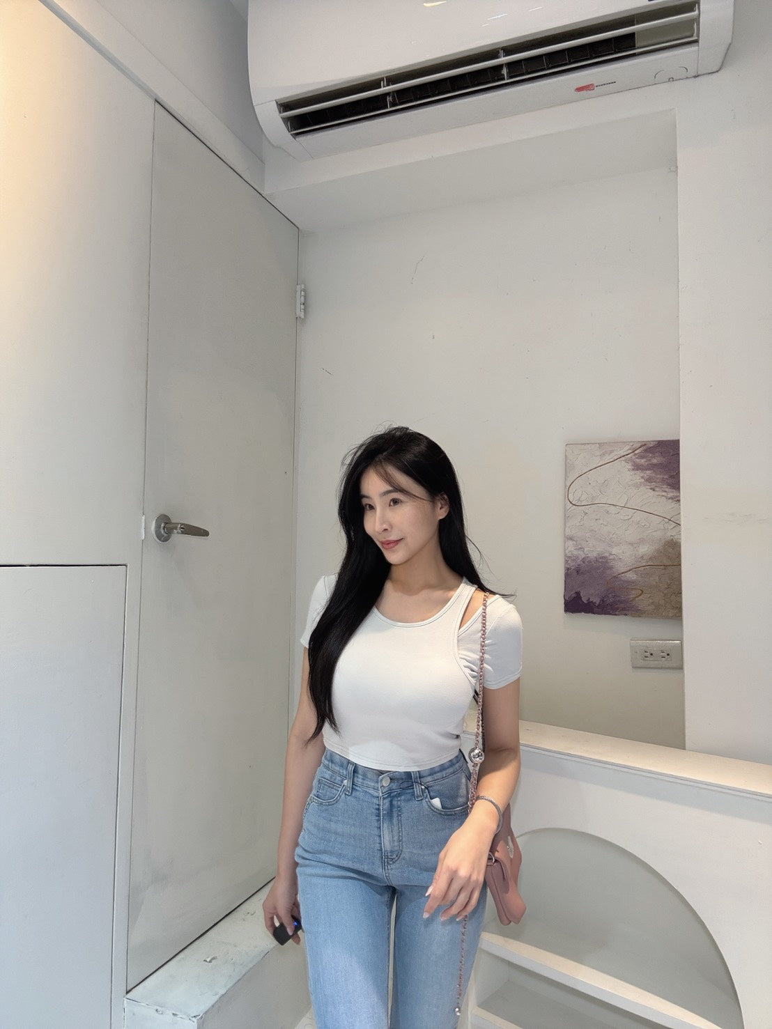 假兩件造型挖肩上衣