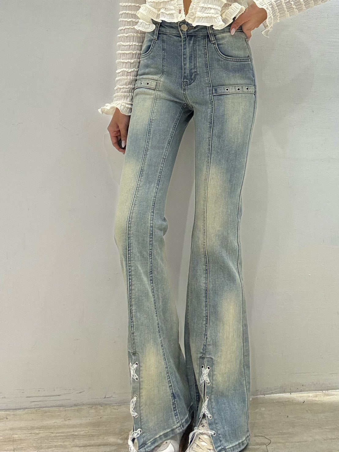 蕾絲開衩彈力喇叭褲