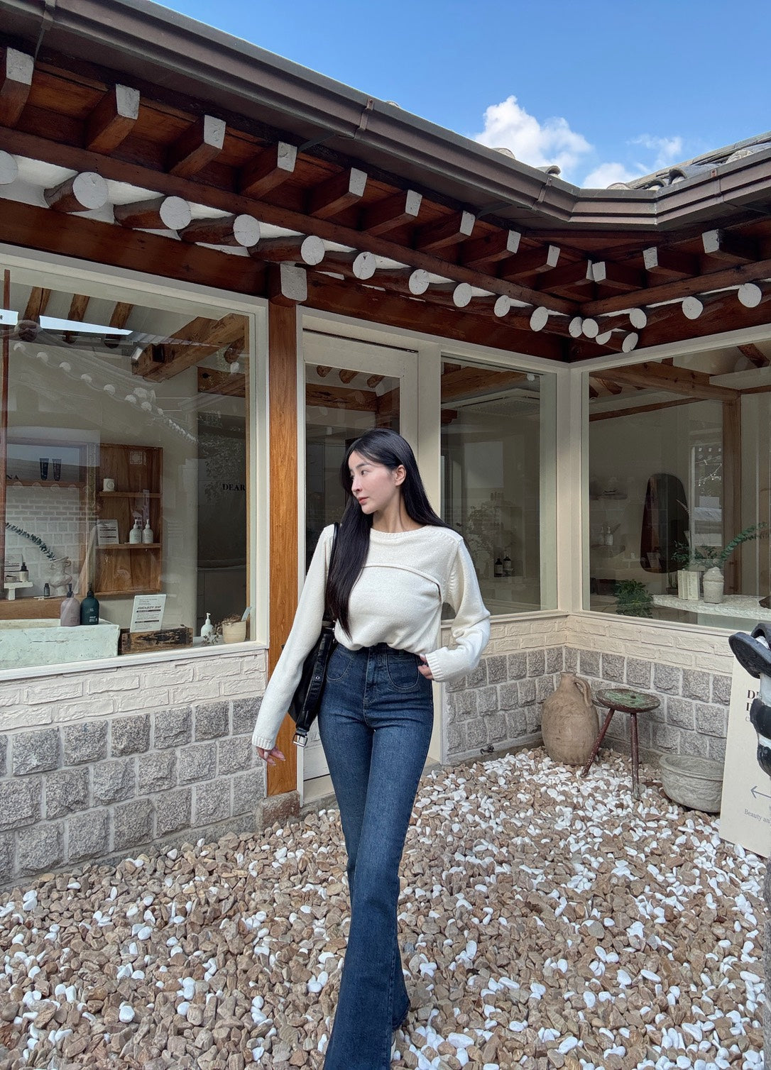 雙口袋提臀喇叭褲