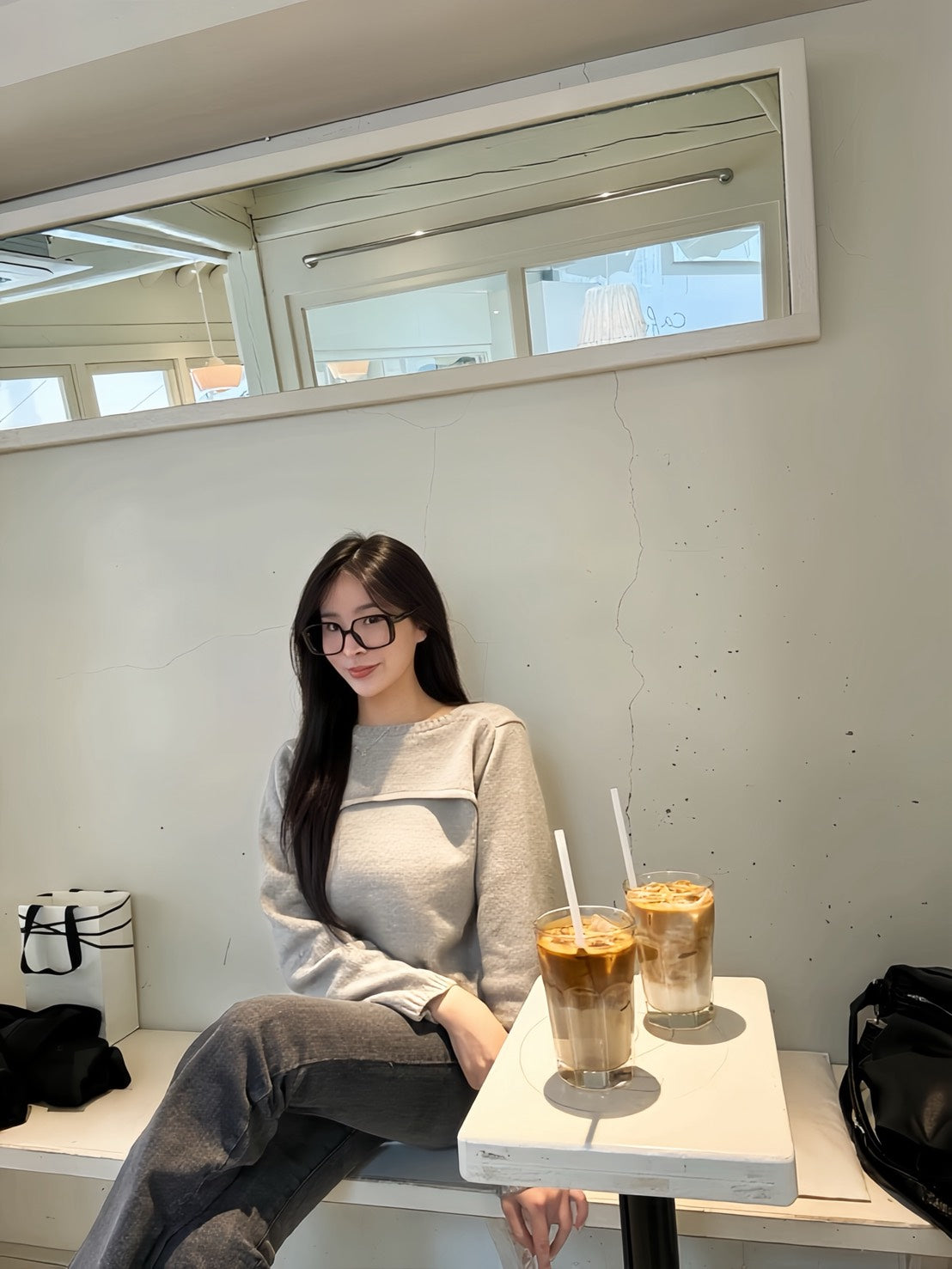 雙口袋提臀喇叭褲