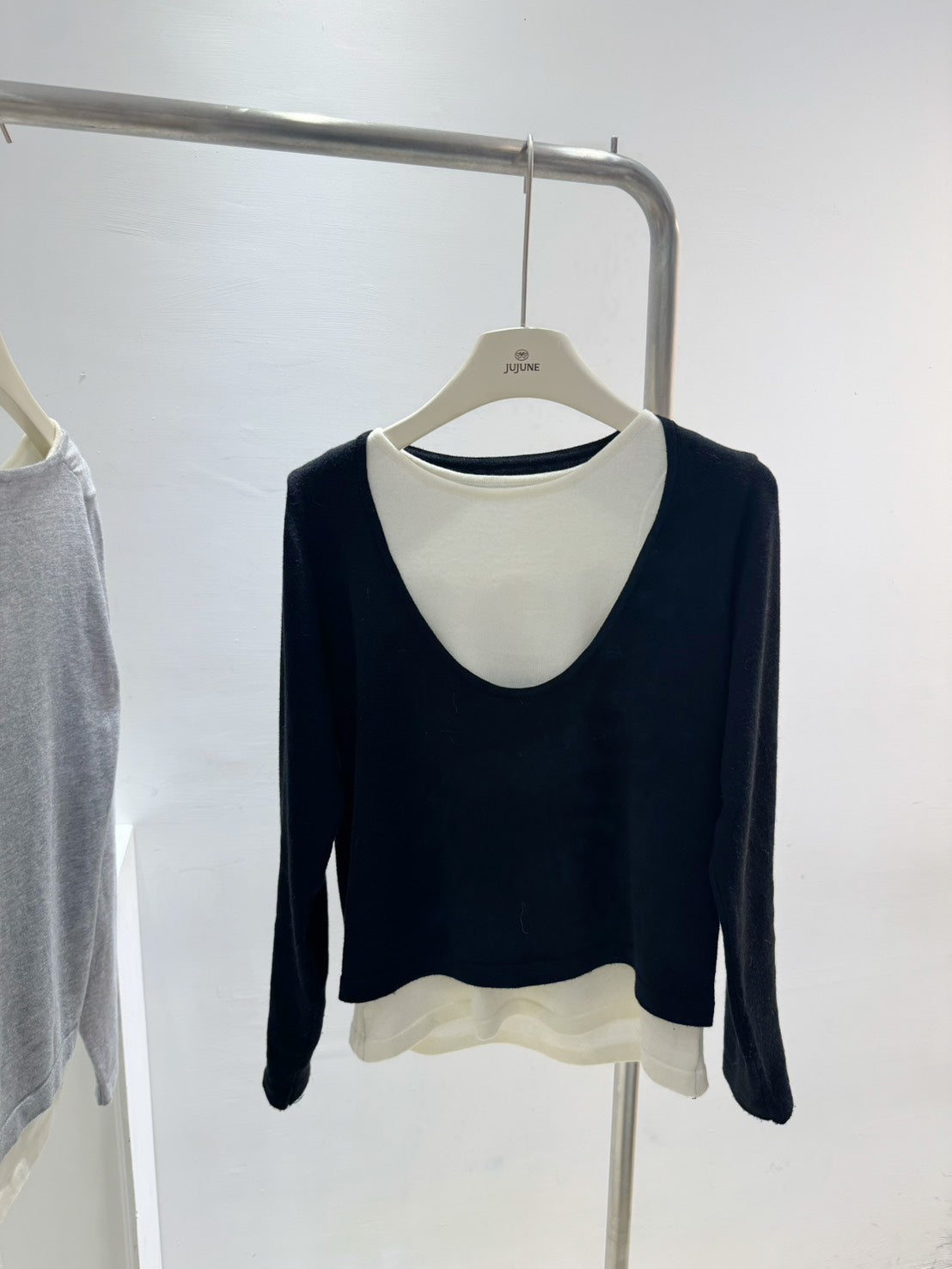 假兩件拼接圓領針織衫