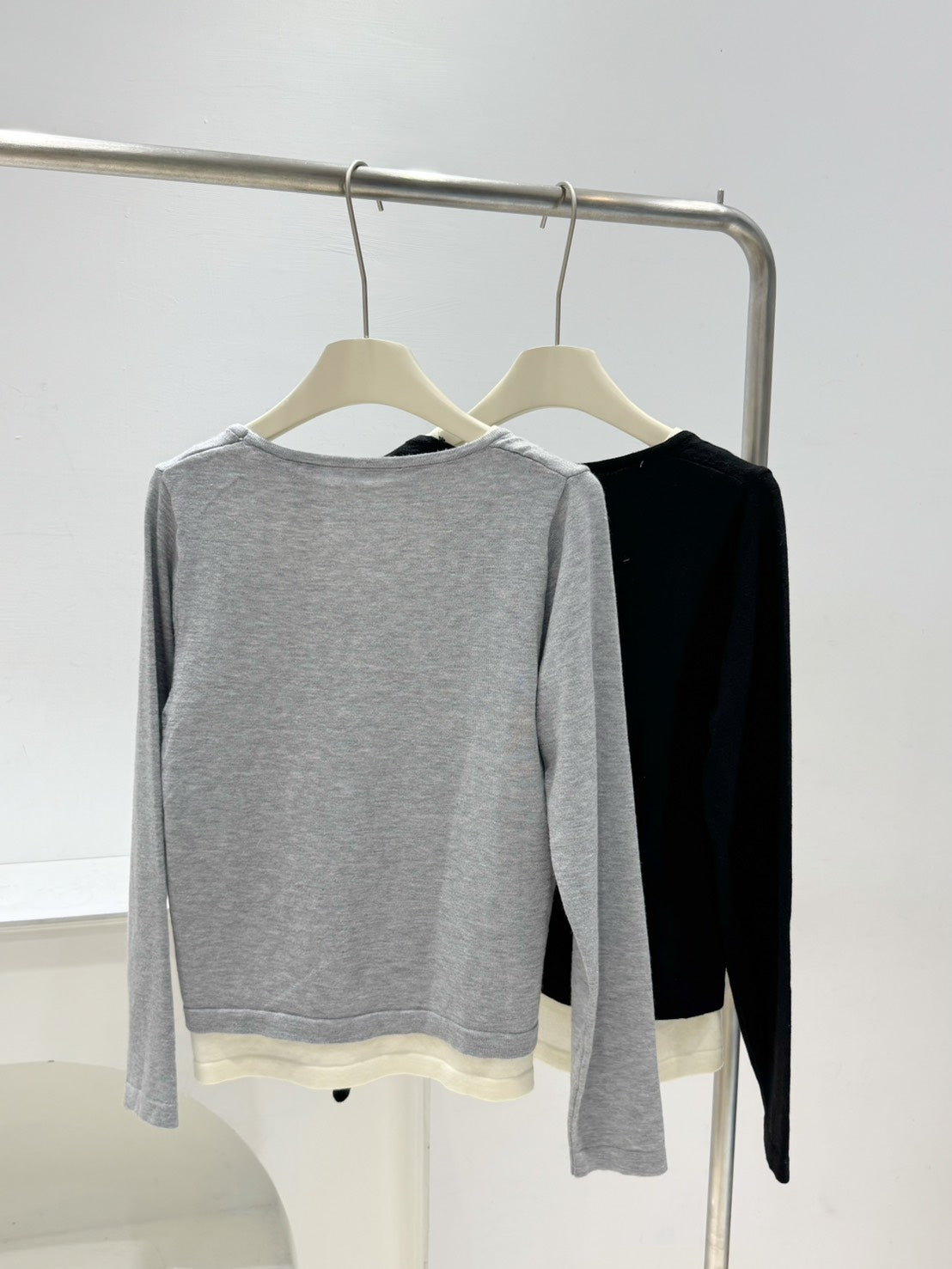 假兩件拼接圓領針織衫