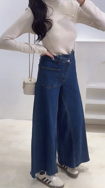 設計款斜扣褲頭車線寬褲