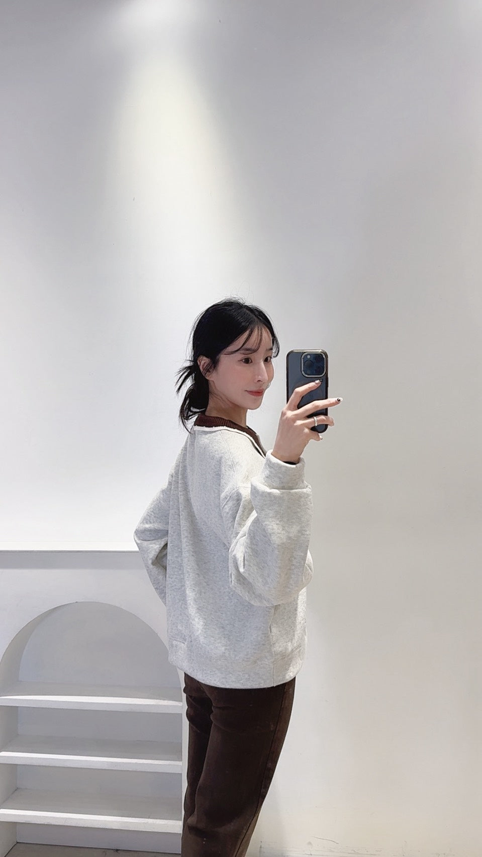 設計款配色領刷絨衛衣