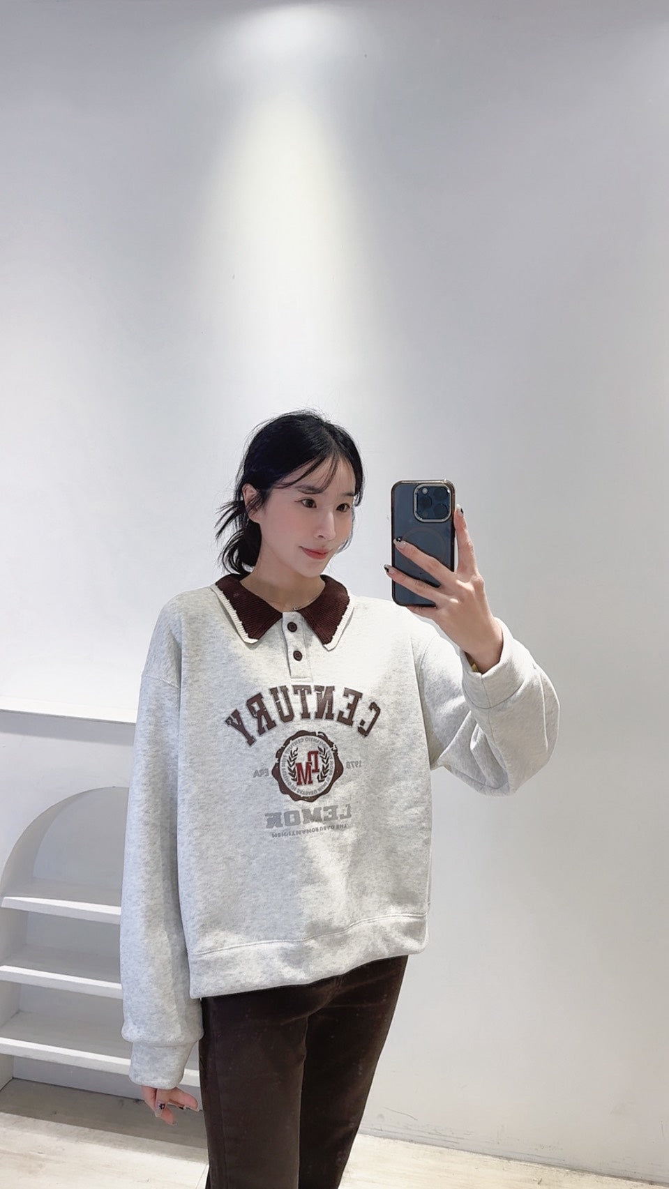 設計款配色領刷絨衛衣