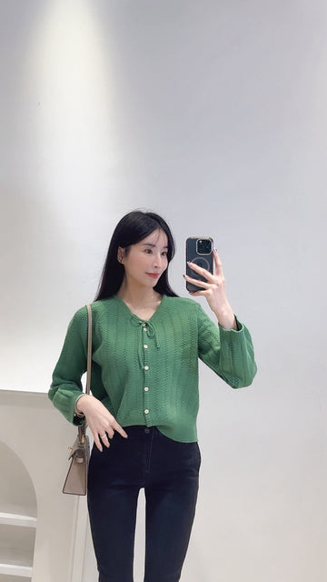 設計款綁帶針織衫