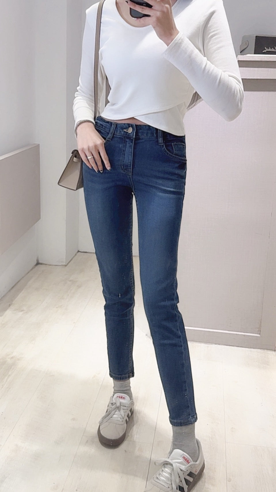 鉛筆腿原色提臀小腳褲