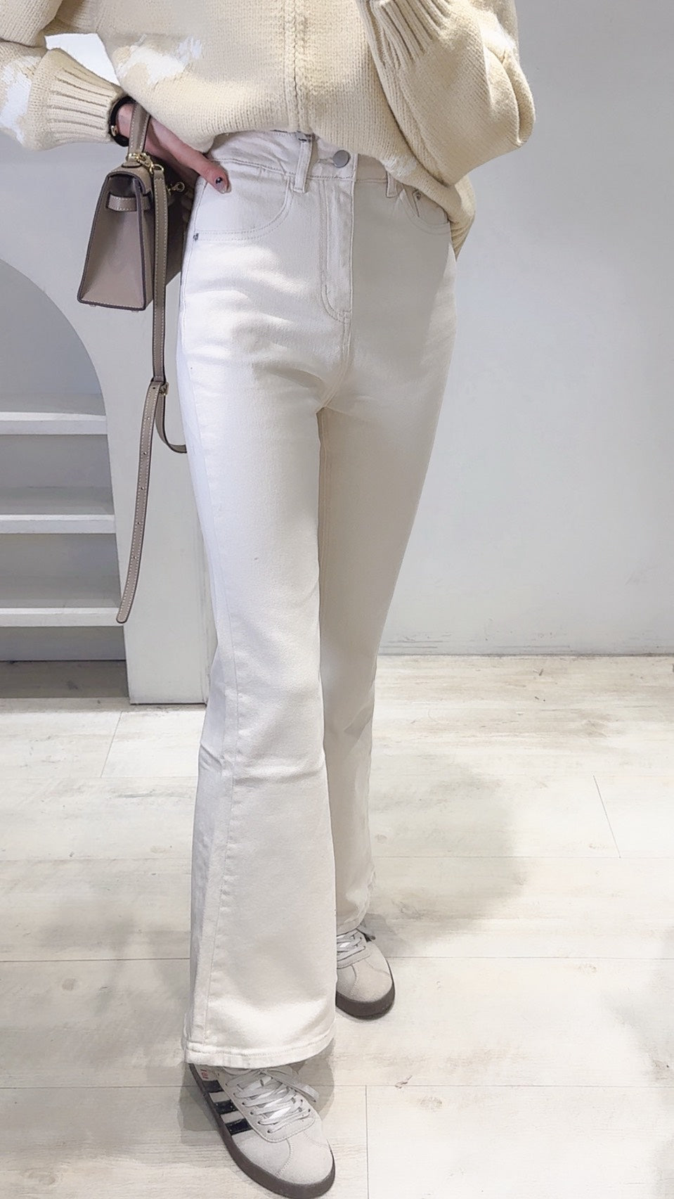 超顯瘦直筒小喇叭褲