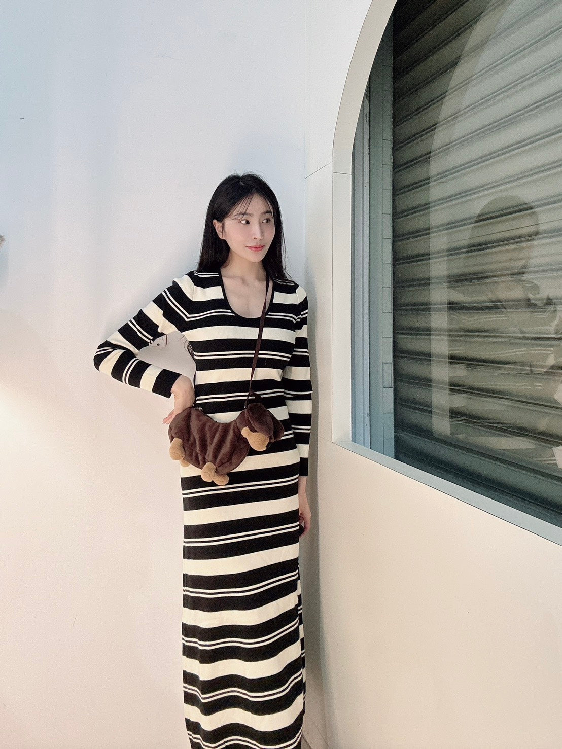 顯瘦大U領厚磅針織洋裝