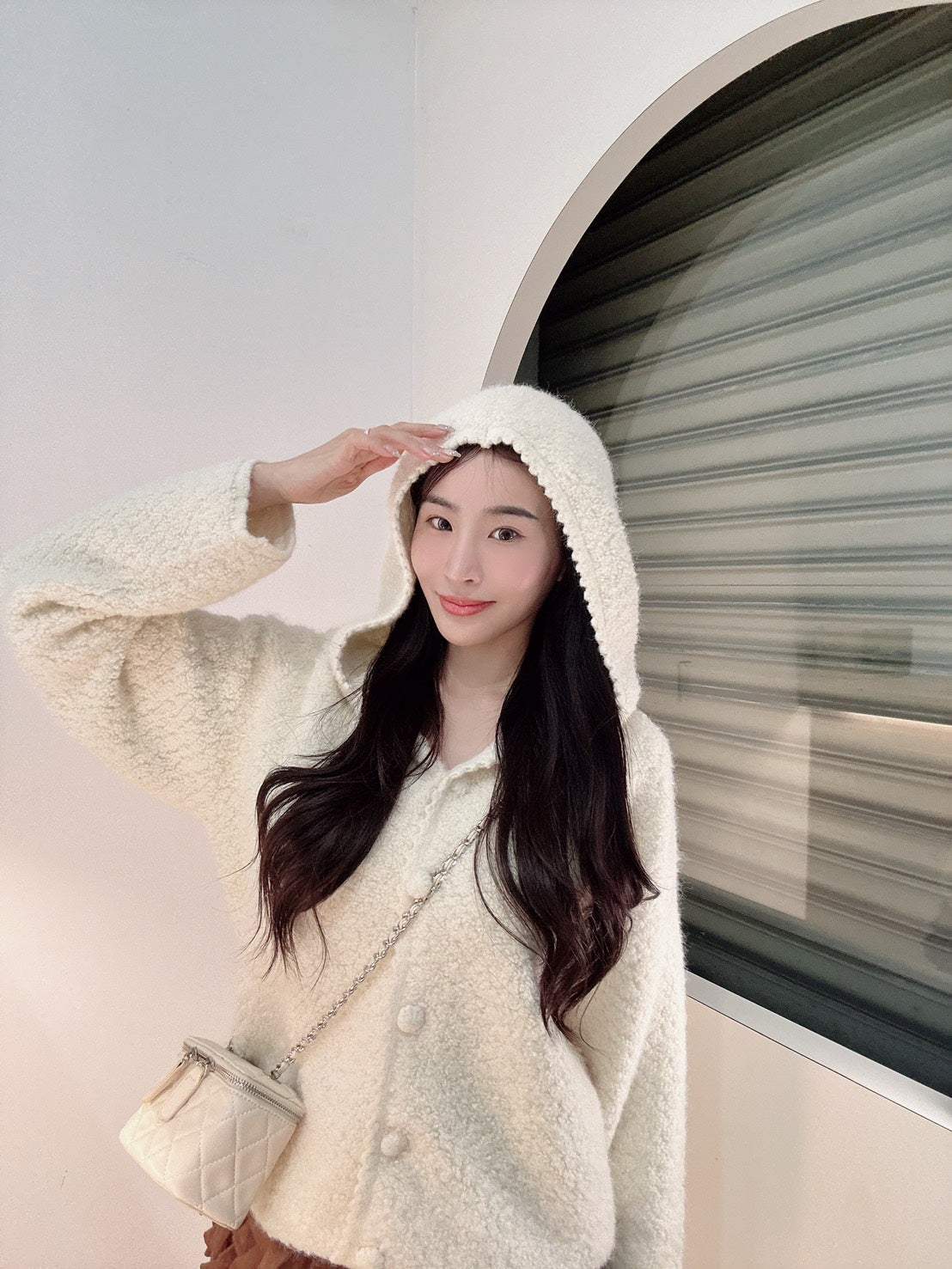 波浪滾邊羊羔毛針織外套