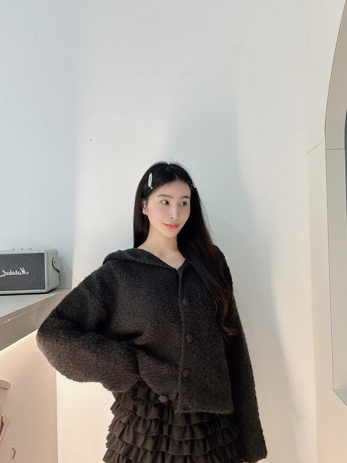 波浪滾邊羊羔毛針織外套