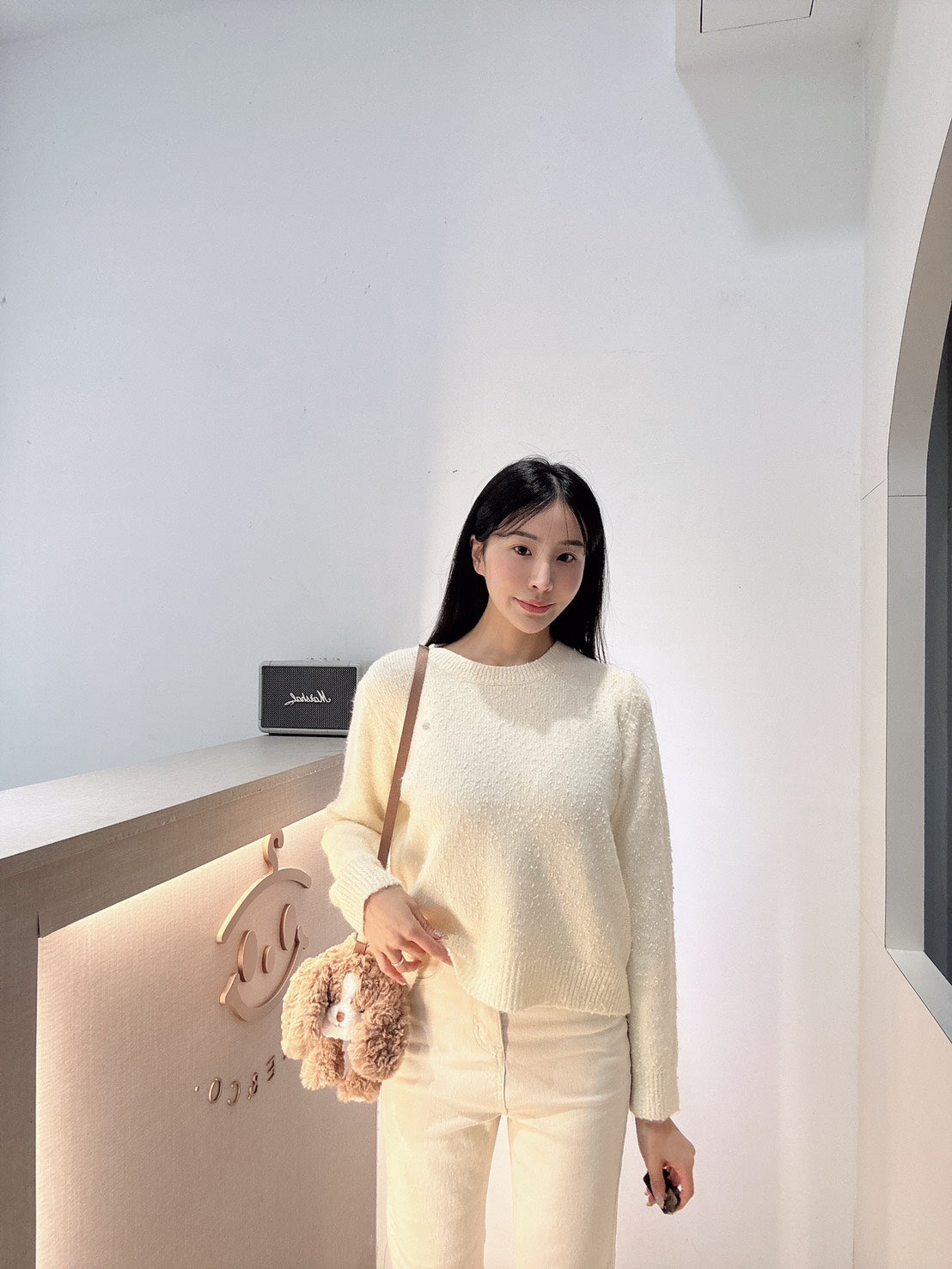 小圓標點點柔軟針織衫