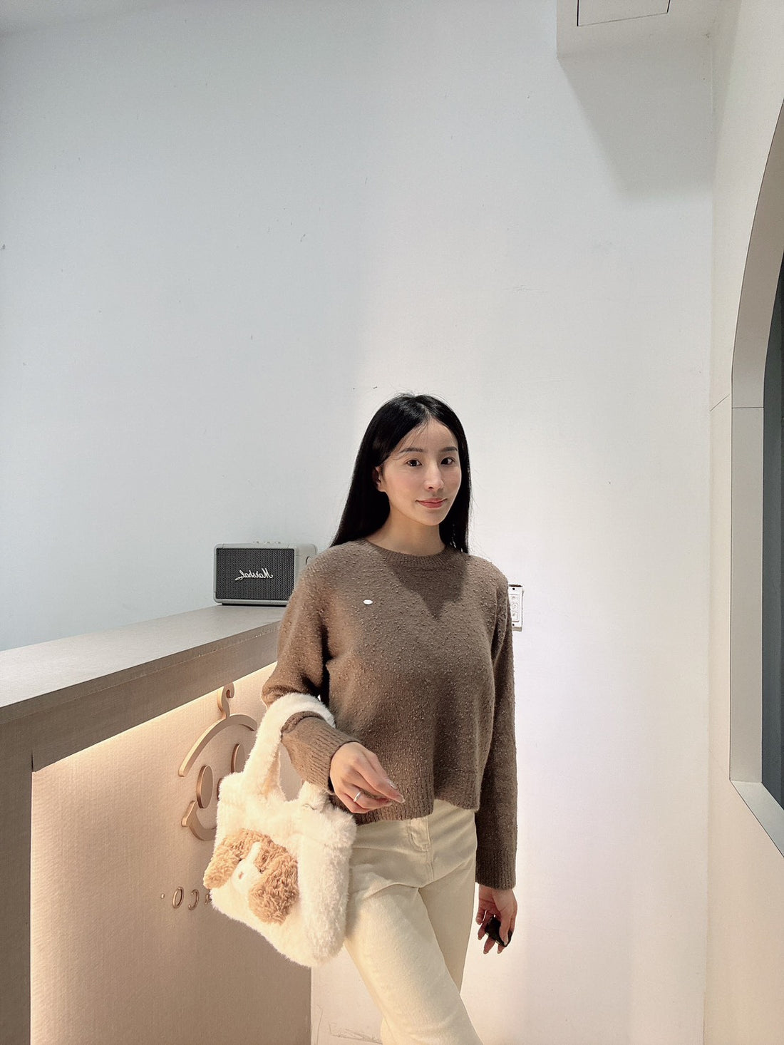 小圓標點點柔軟針織衫