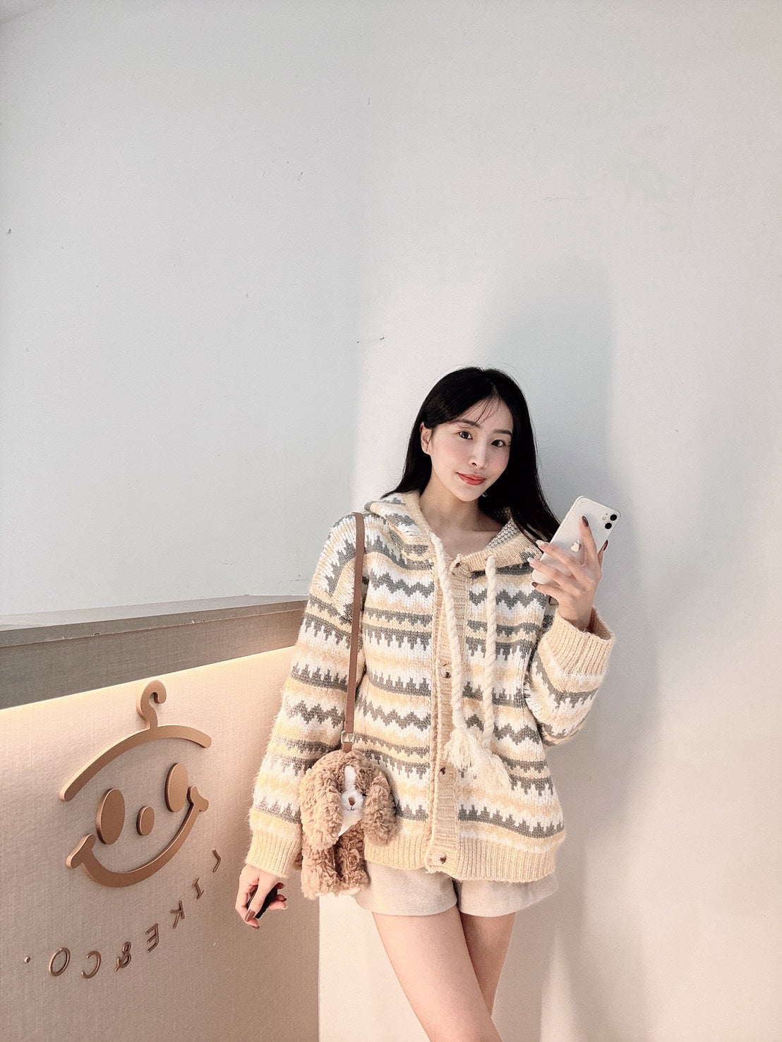 費南雪連帽厚磅針織外套