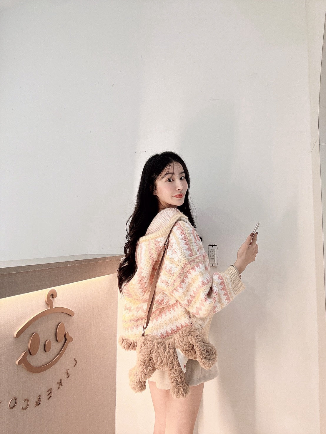 費南雪連帽厚磅針織外套