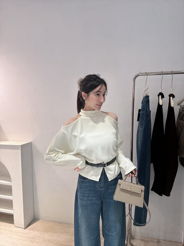 設計感露肩磨毛上衣