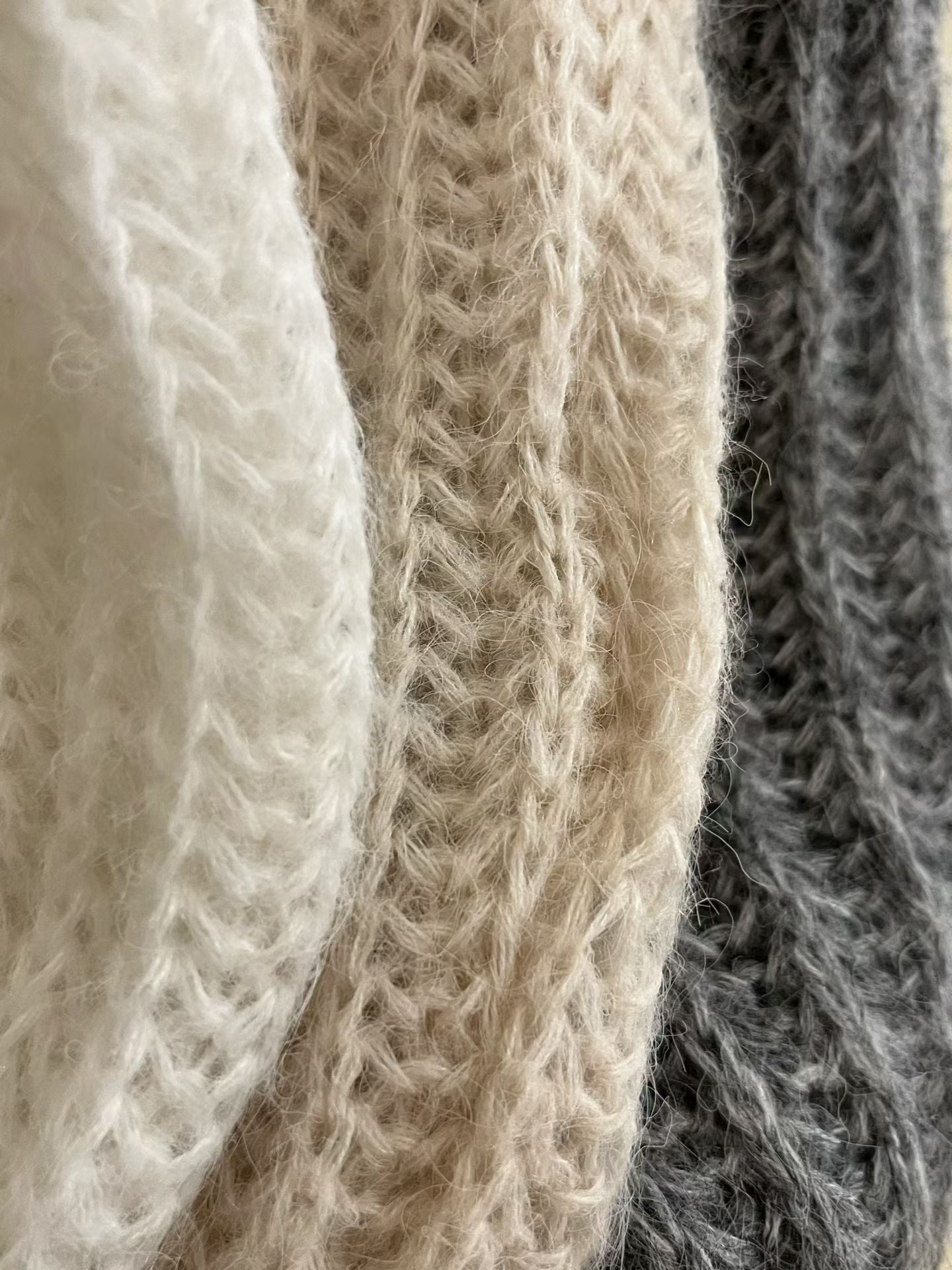 笑臉刺繡羊毛針織衫