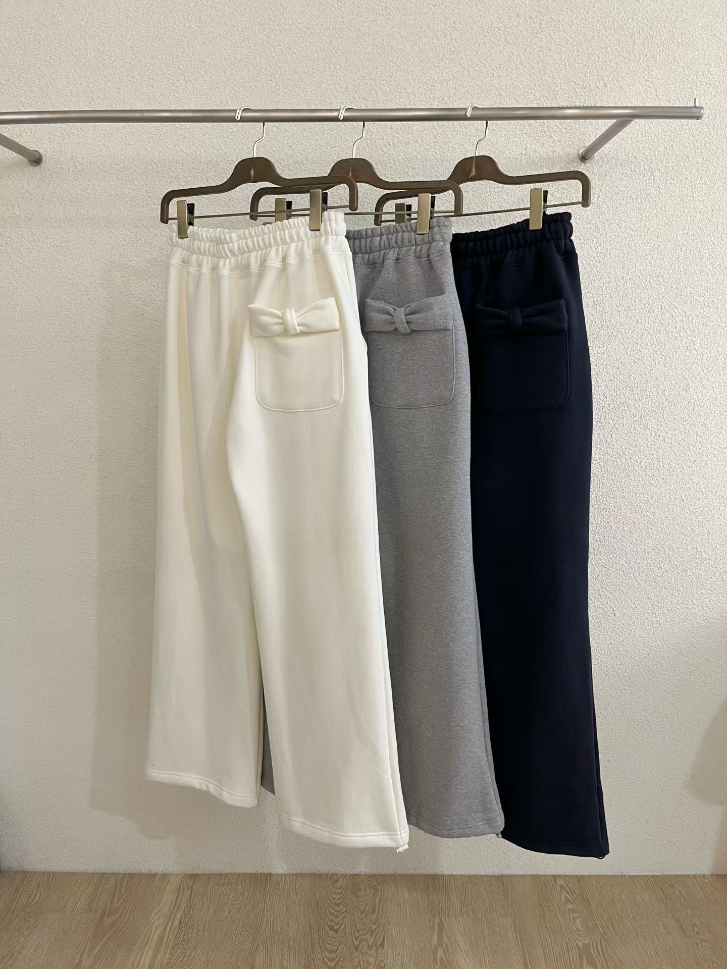 蝴蝶結口袋刷絨直筒褲